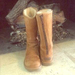 UGGs - Tall Brown/Tan/Camel Zippered Boots Size 7